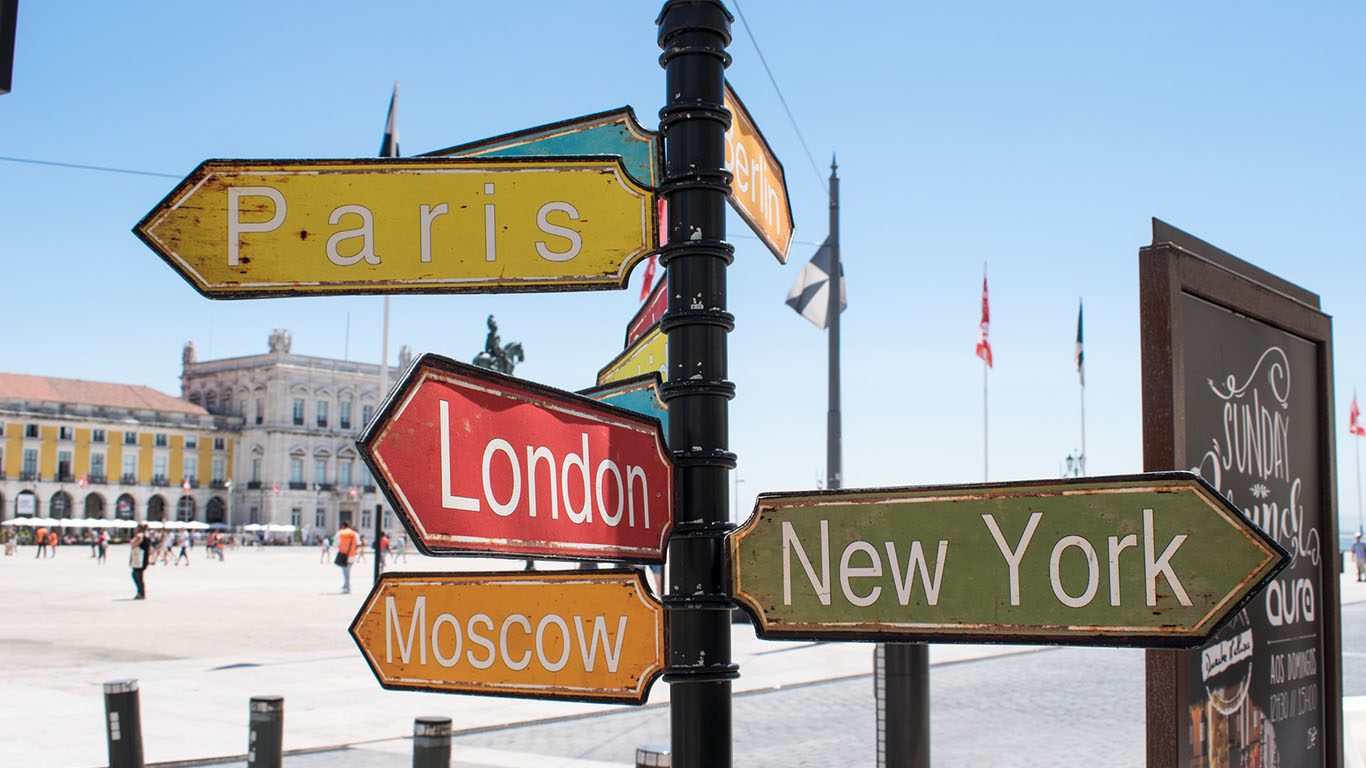 Dicas e destinos fascinantes para viajar com as amigas